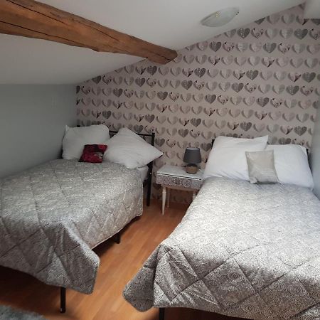 Le Pommier Chambre D'Hote Clussais-la-Pommeraie Esterno foto
