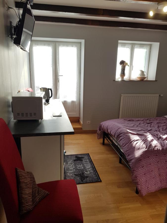 Le Pommier Chambre D'Hote Clussais-la-Pommeraie Esterno foto