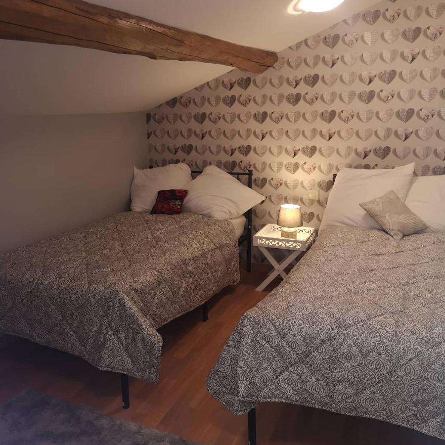 Le Pommier Chambre D'Hote Clussais-la-Pommeraie Esterno foto