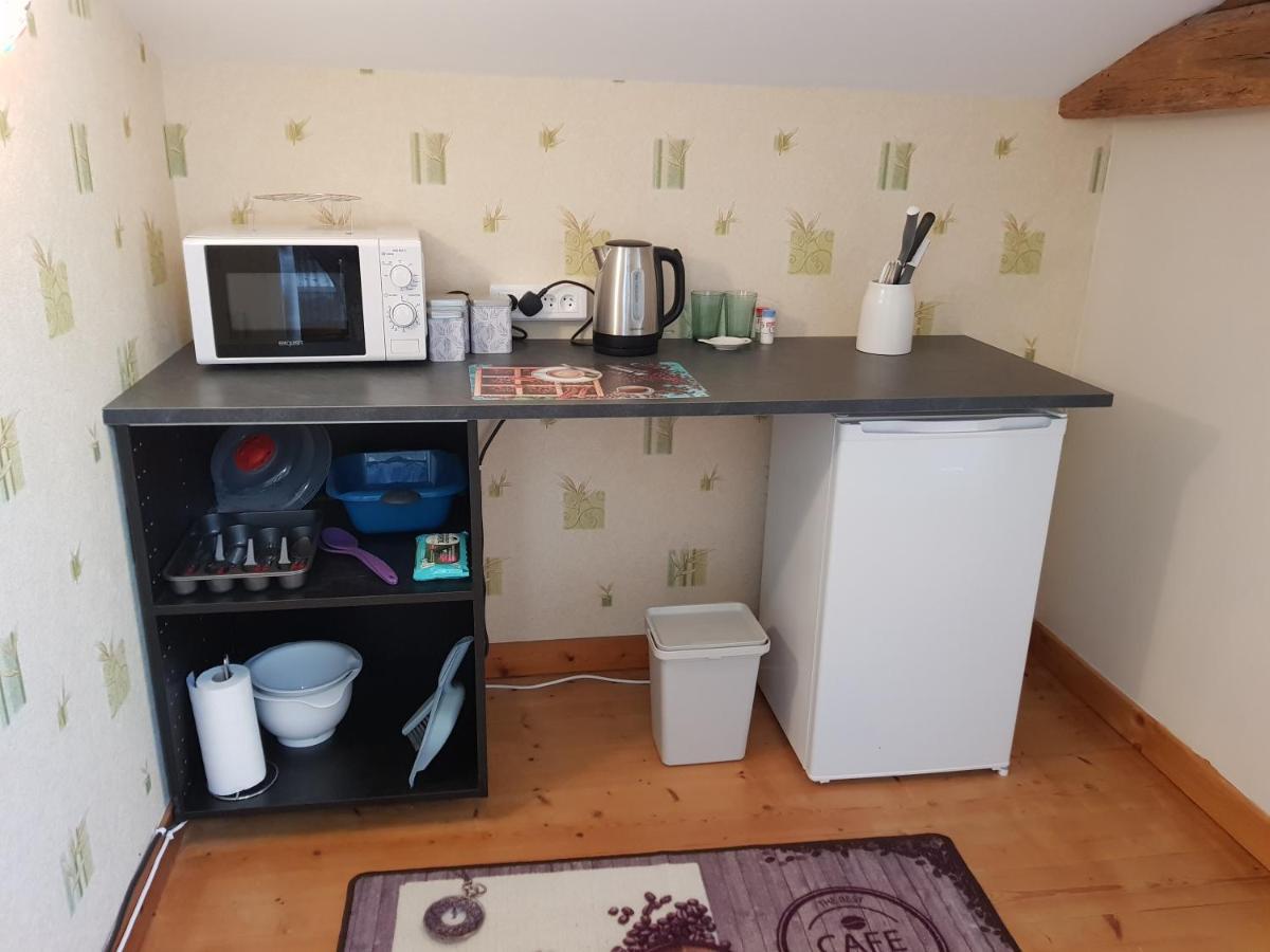 Le Pommier Chambre D'Hote Clussais-la-Pommeraie Esterno foto